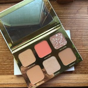 🎉HP🎉 New Luscious + True Lucky Glow Bronze & Highlight